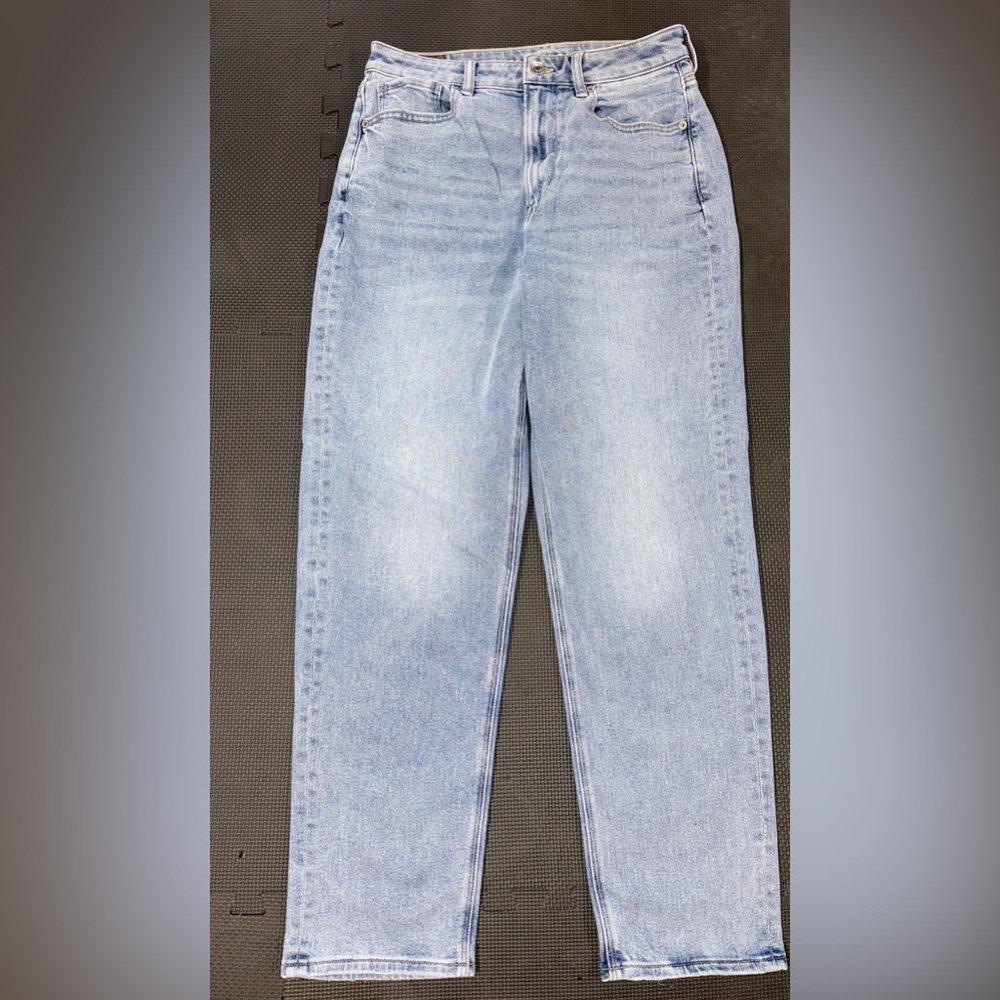 American Eagle Stretch Mom Jeans